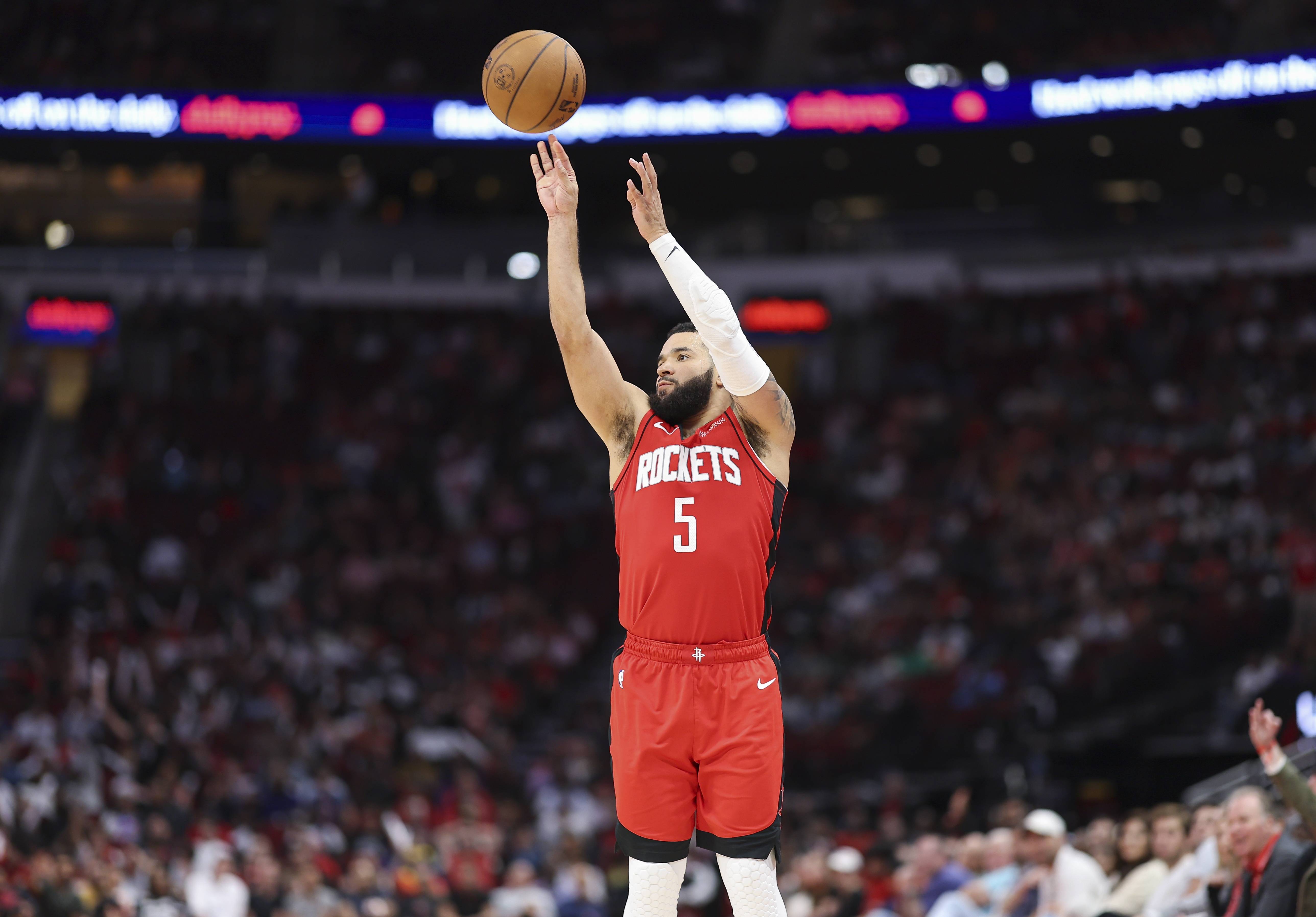 火箭惊险逆转，勇士遭遇失利