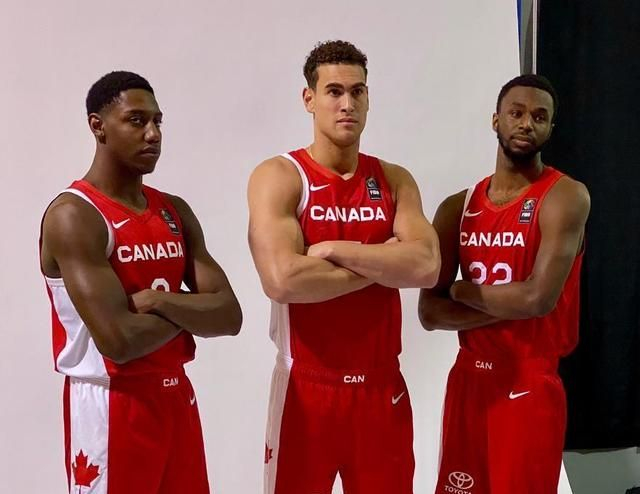 鹈鹕险胜北京队，周琦带队取胜