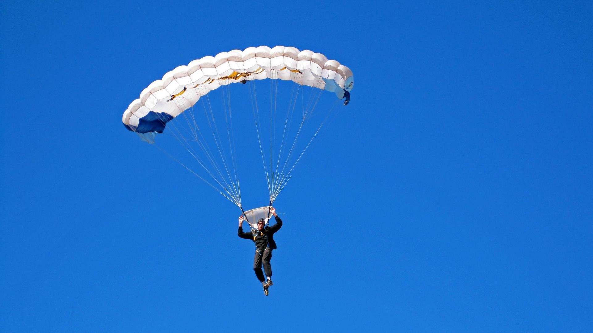 开云体育直播-当非洲雄狮遇上南美风暴，一场被孙兴慜幽灵主宰的另类对决