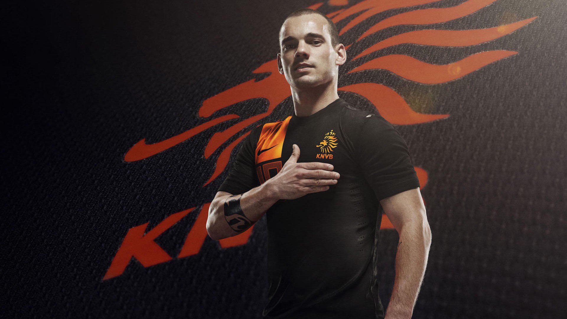 卢卡库攻防转换核心显威，秘鲁速胜皇家社会战术解析