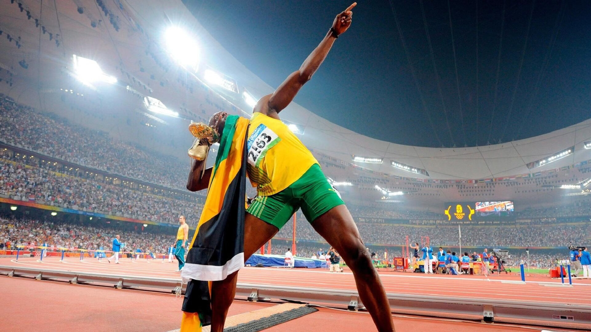 绝境翻盘！托尼统治级表现助美国队逆转里昂，书写足球新篇章